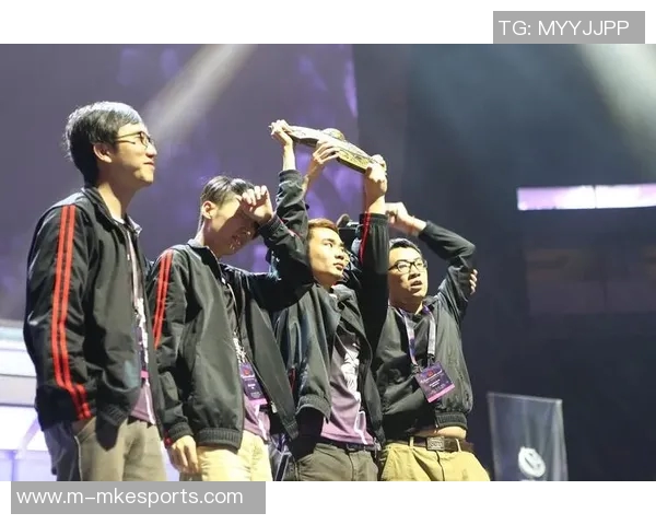 TES在S15LOL与DOTA2赛事中的拼搏历程与精彩瞬间纪实实时新闻
